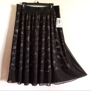 LuLaRoe XL Chiffon Lola Skirt!  NWT! Black & white